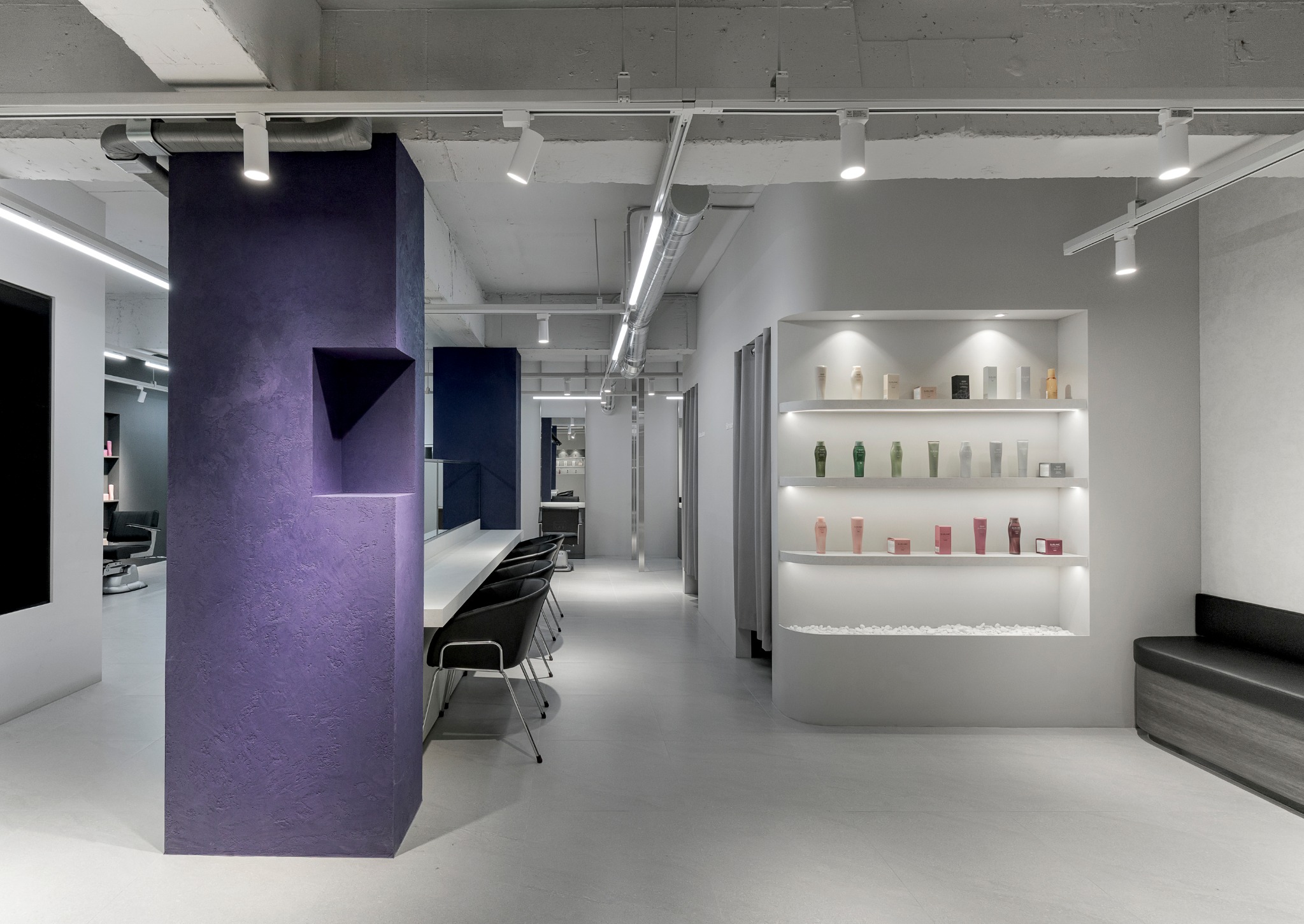 The real hair styling space at Parkjun BeautyLAB Seongsu Perfume